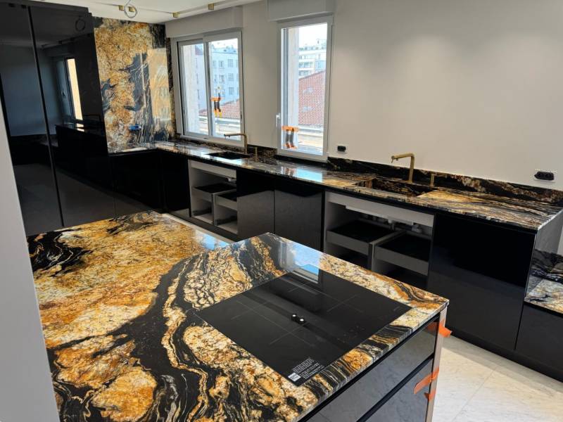 Ilot central en granit